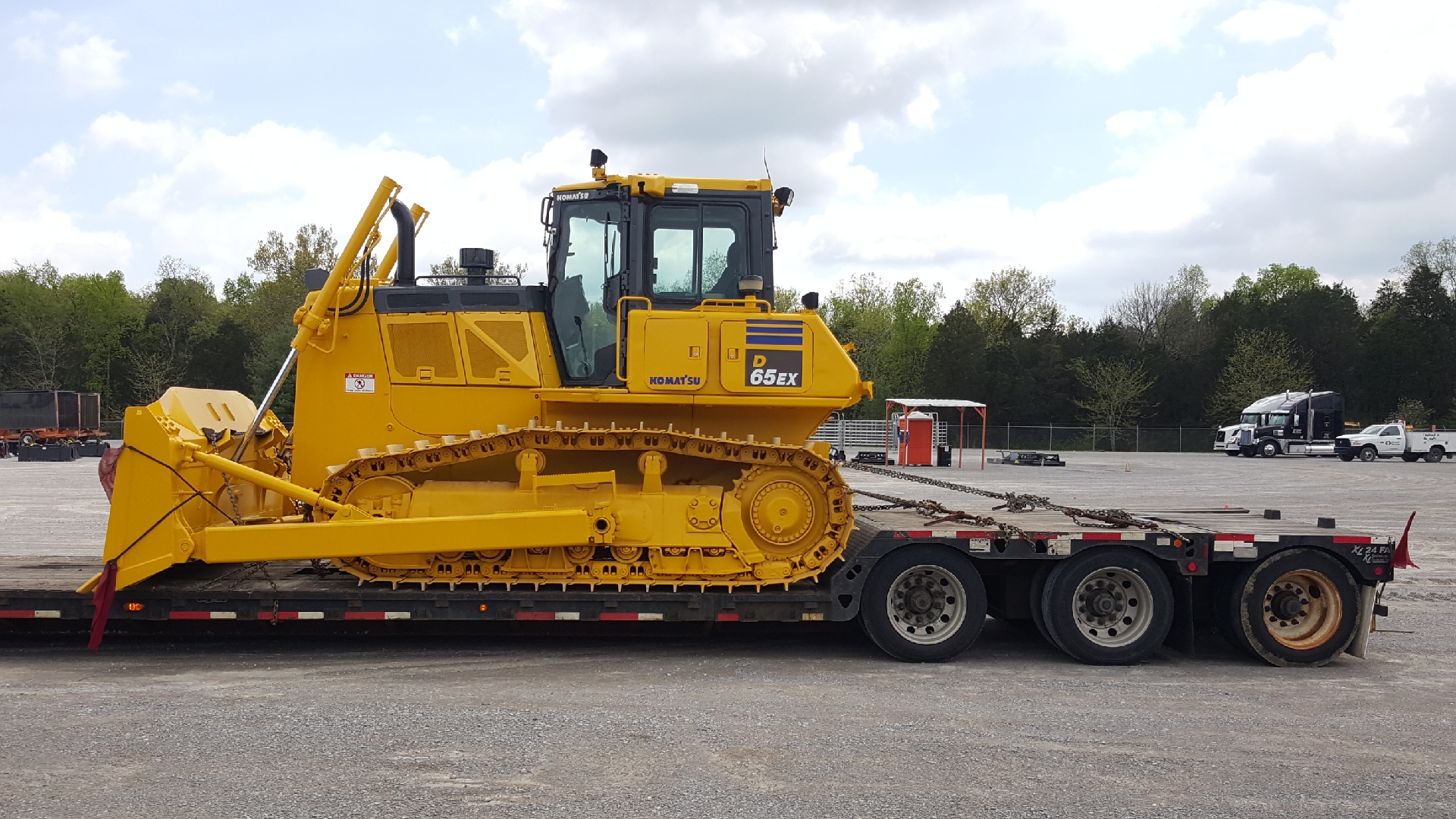 How to Load a Bulldozer: With Heavy Haulers | (800) 908-6206