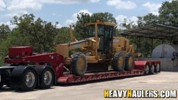 Transportation of a John Deere motor grader from Nashville, TN.