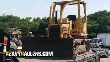 Shipping a caterpillar crawler loader