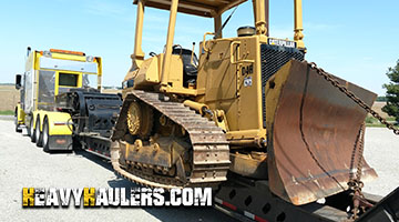 Transporting a Caterpiller D4H bulldozer on a 8 axle rgn