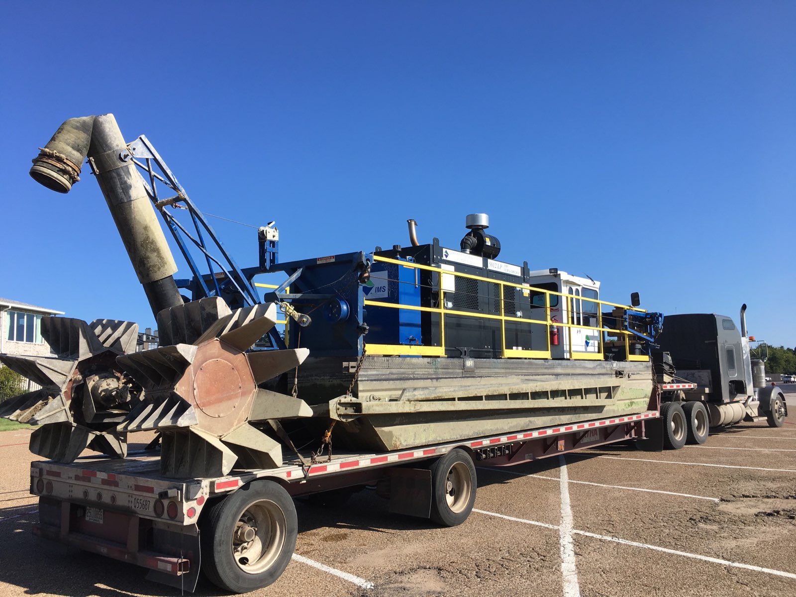 Heavy Haulers can handle shipping your Backhoe