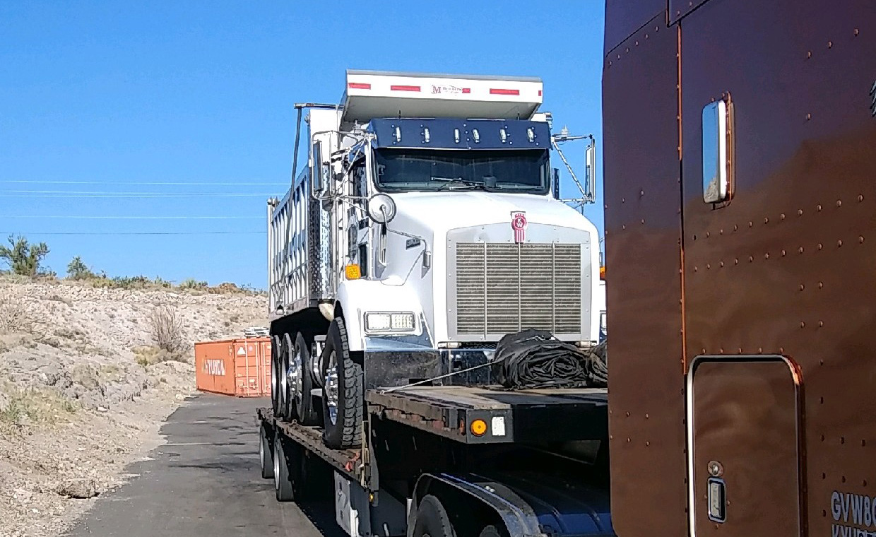 Tennessee Equipment Transport Services Heavy Haulers!