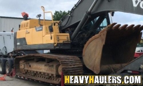 Hauling a Volvo excavator to Wilmington.