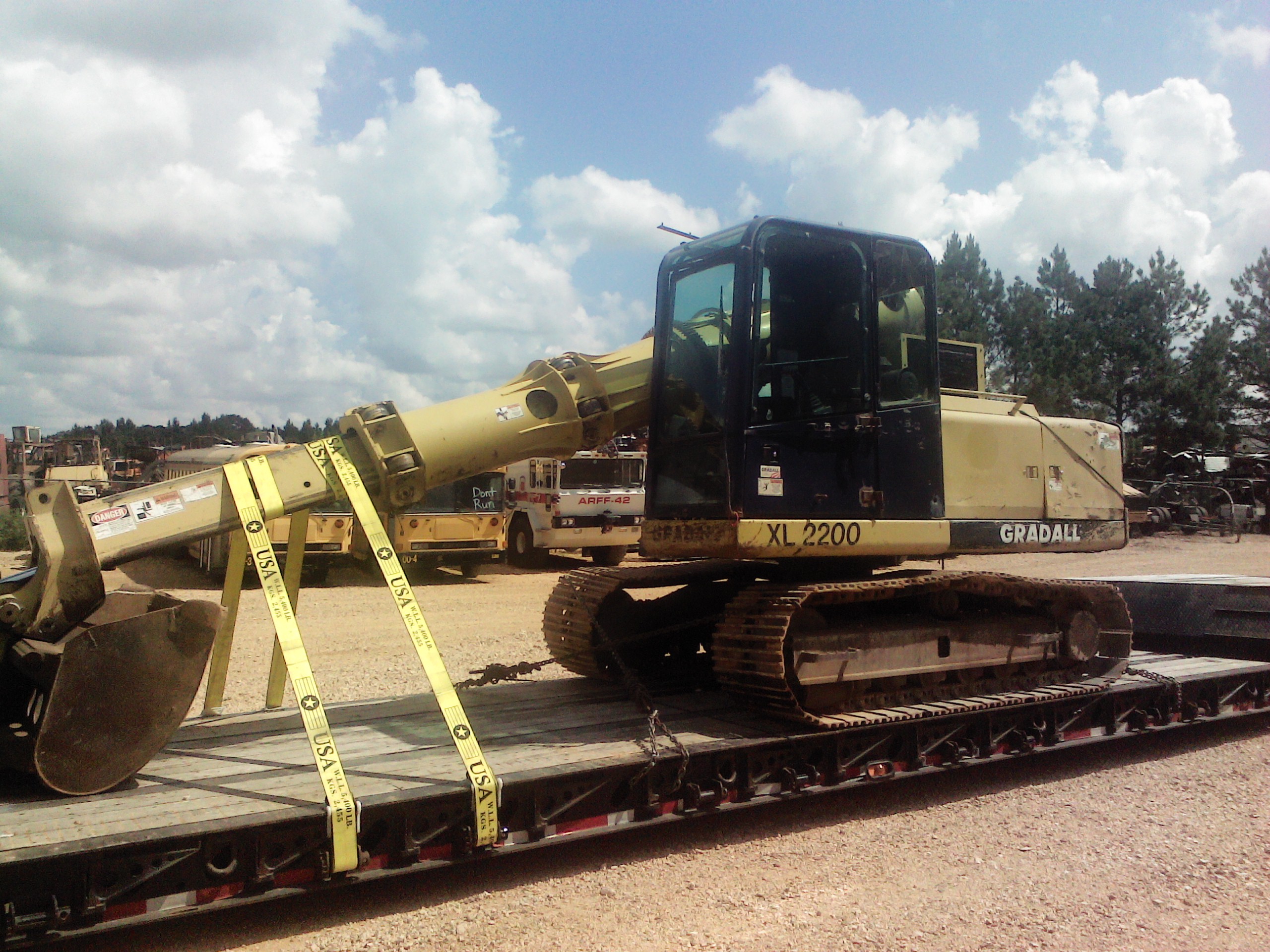 Excavator Transportation Services Heavy Haulers (800) 9086206