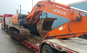 Transporting a 2002 Hitachi ex200LC Hydraulic Excavator
