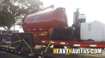 Ditch Witch MV800 vacuum transport.