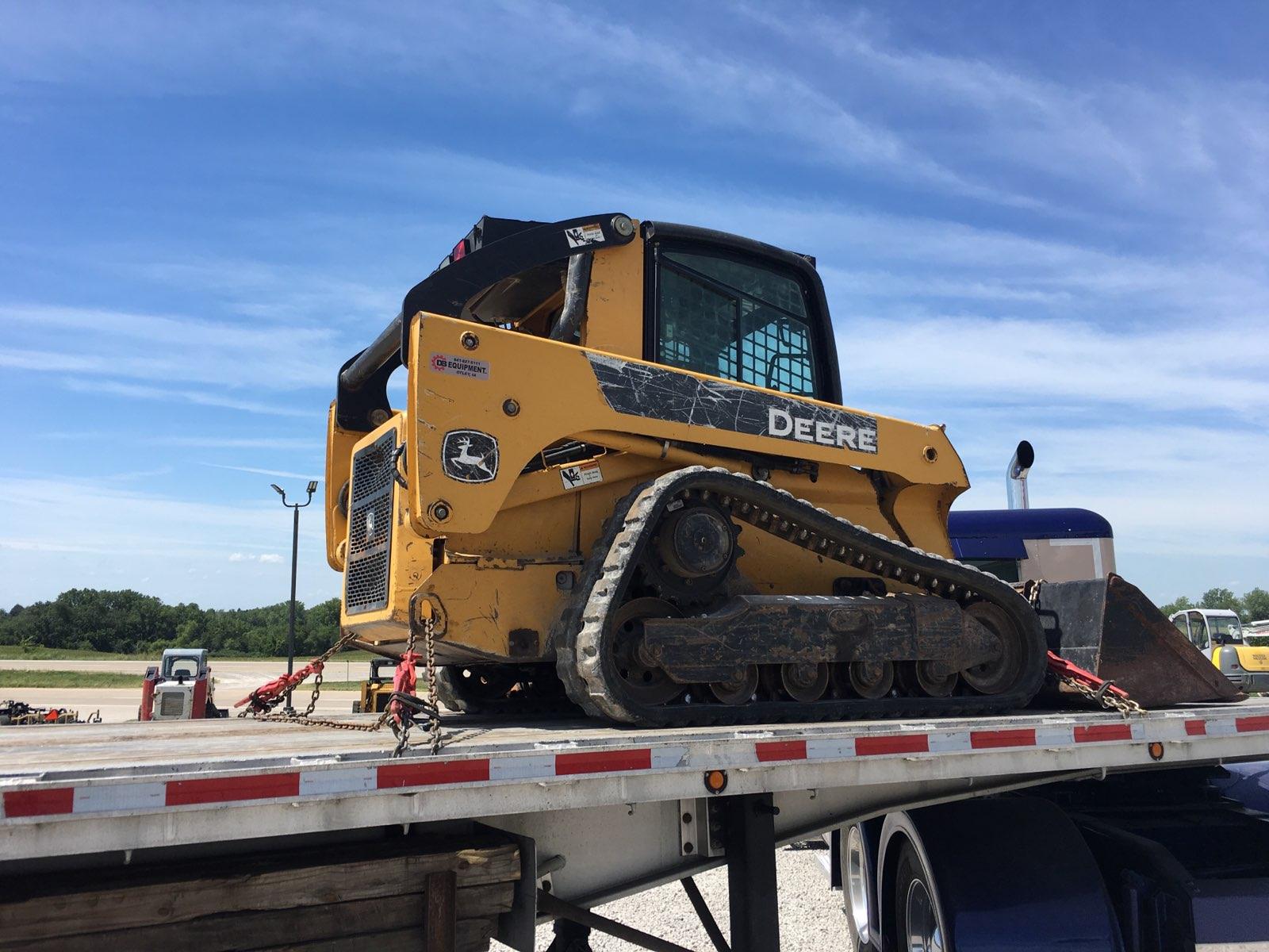 Skid Steer Shipping Services | Heavy Haulers | (800) 908-6206