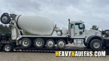 Kenworth mixer truck haul.