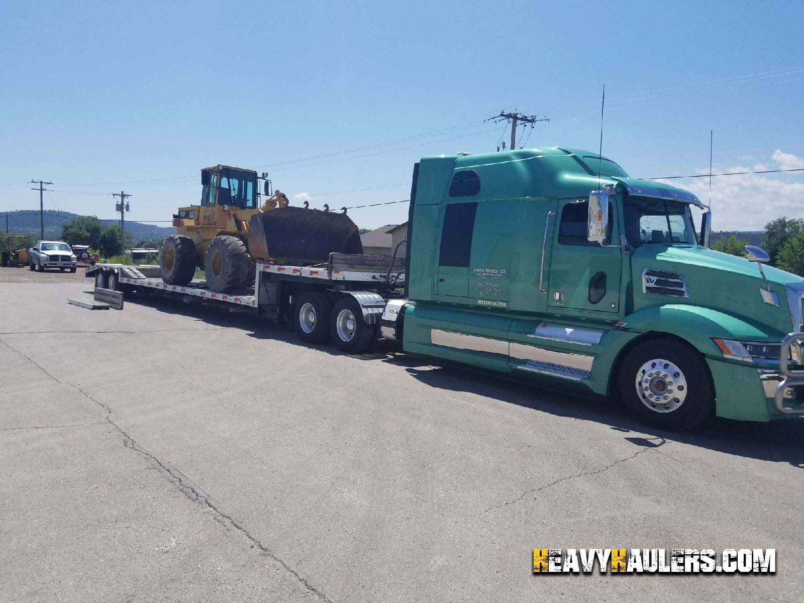 Shipping a Caterpillar wheel loaderto Sioux Falls, SD.