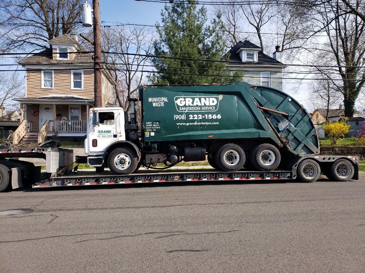 Garbage Truck Transport Services in All 50 States with Heavy Haulers